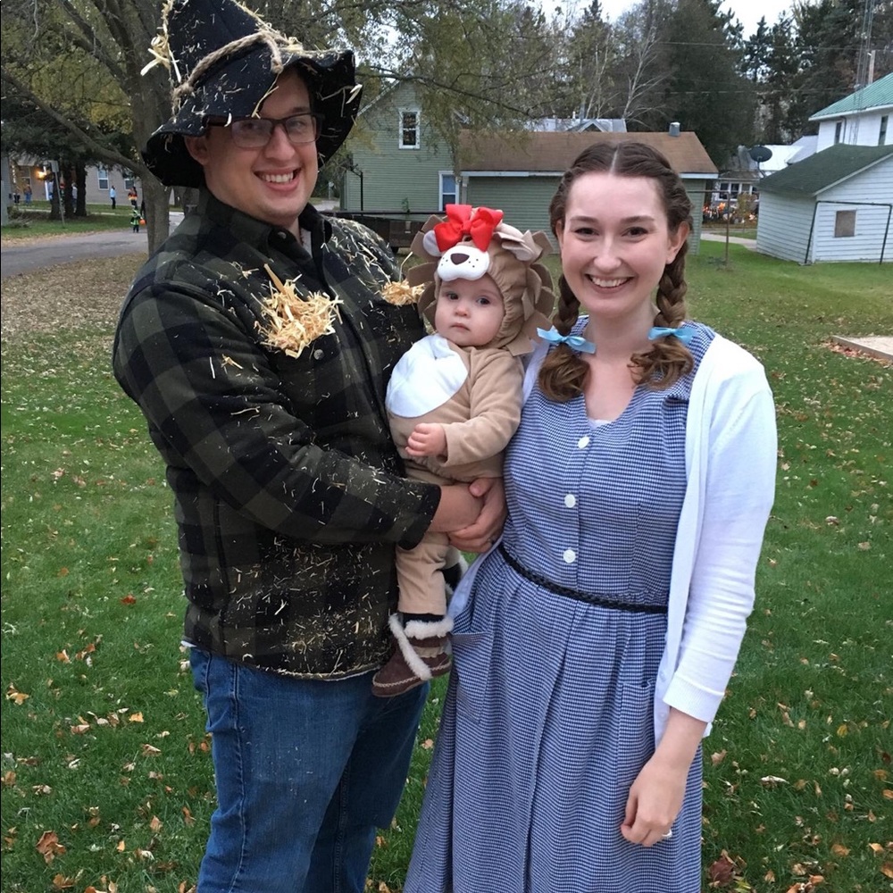 Carters 6-9 month baby lion costume